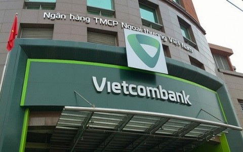 Vietcombank "giảm lợi nhuận, tăng nợ xấu"